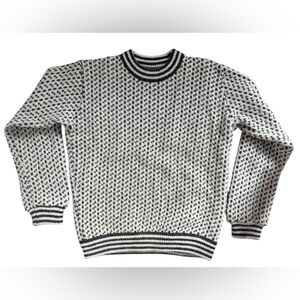 Vintage Classic L.L. Bean Norwegian Wool Birds Eye Sweater Women’s Size M Norway